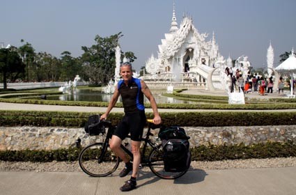 Der Weiße Tempel nahe Chiang Rai in Thailand