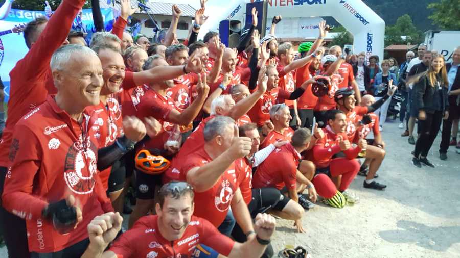 Nach 1.060 km nonstop durch Deutschland im Ziel in Unterwössen