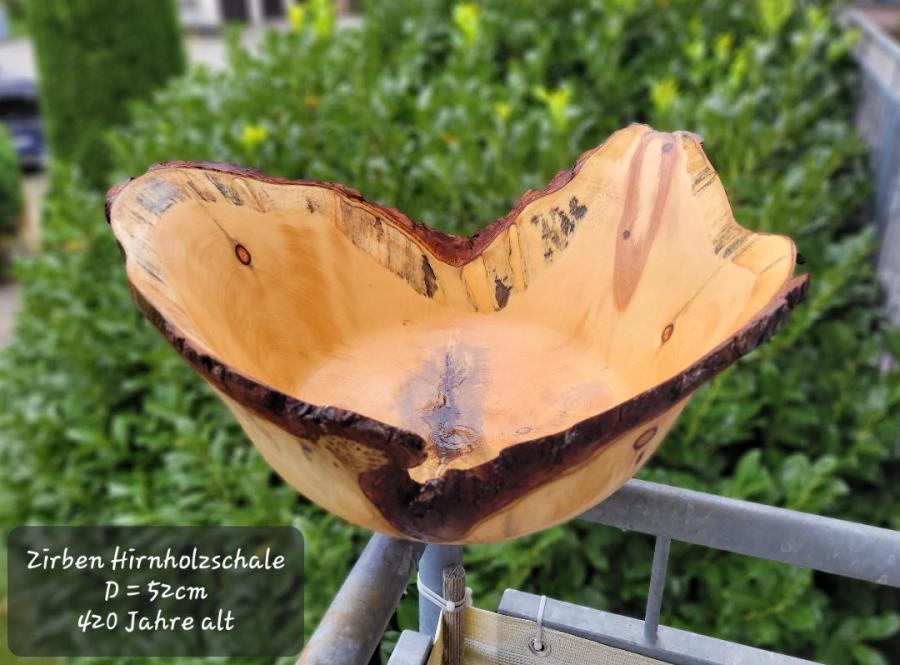 Zirben-Hirnholzschale mit 52 cm Durchmesser