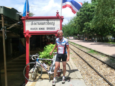 Die River-Kwai-Brücke in Kanchanaburi, Thailand